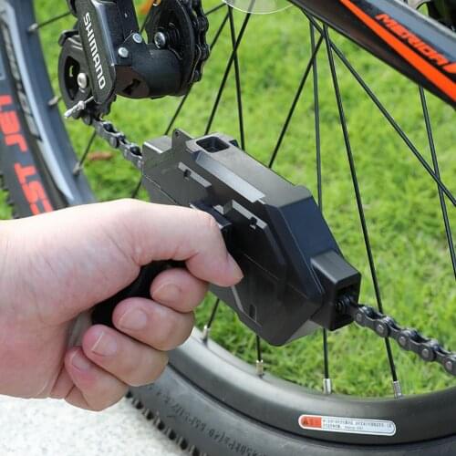 Bicycle Chain Scrubber Magnet Adsorption Portable Mountain Bike Chain Cleaning Wash Tool Mountain Cycling Cleaning Kit Outdoor