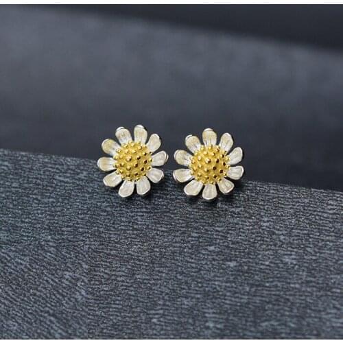 Retro Vintage Daisy Flower Earrings For Women Christmas Gifts Punk Trendy 2021 NEW Statement Earrings Jewelry