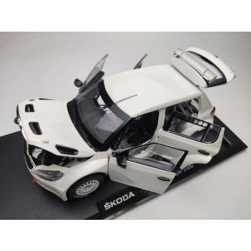 1/18 Scale SKODA FABLA SUPER 2000 Alloy Car Model Metal Diecast Toy Vehicle for Collection Gift Souvenir Collectible Display