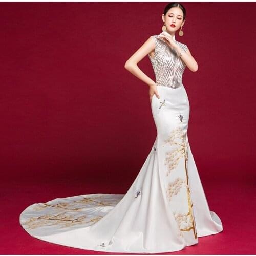 White Mermaid Embroidery Chinese Cheongsam Sexy Halter Qi Pao Women Modern Sleeveless Elegant Dress Long Oriental Wedding Gowns