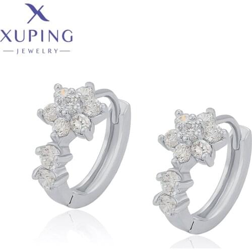 Xuping Jewelry Fashionable New Arrival Simple Flower Huggies Earrings for Women A00624326