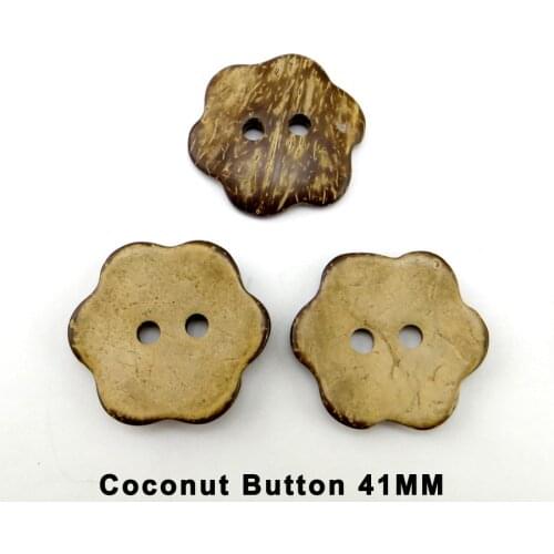10PCS 41MM Flower Coconut Buttons Fits Clothes Sewing Button Round Jewelry Accessory Charms Sewing Boots Coat Accessory CCB-075