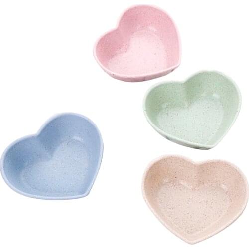 4pcs Cute Love Heart Shape Wheat Straw Bowls Vinegar Seasoning Solid Soybean Dishes Sauce Salt Snack Plates Kitchen Supplies