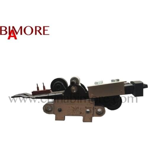 7043.08.075 3201.05.1005/C Elevator door lock for lift spare parts A type