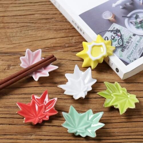 1 Pcs Maple Leaf Kitchen Chopsticks Rack Holder Ceramic Tableware Ceramic Art Craft Practical Spoon Fork Chopstick Rest Stand