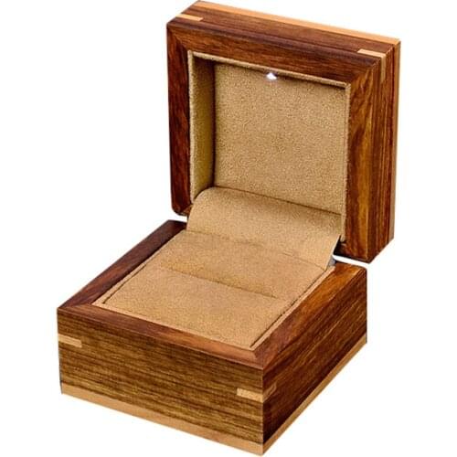 High Quanlity Wood Ring Box With Light Fashion Romantic Jewelry Wedding Boxes Coffee Color Gift Box For Women B026