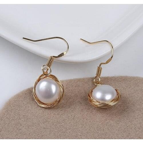 Factory supplier wholesale freshwater 7.5-8mm white button pearl wire wrapped stud hoop earrings in pair for women jewelry gift