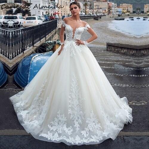 Vestidos de novia Scoop Neck Long Sleeves Ball Gown Wedding Dresses Unique Lace Appliques Chapel Train Bride Dress