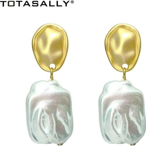 TOTASALLY Women Imitation Pearl Earrings Baroque Style Irregular Pearl Statement Earrings Women Vintage Earrings Party Jewelry