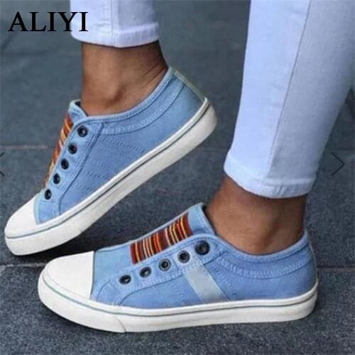 Womens Canvas Shoes 2021 Autumn New Mix Colors Slip On Ladies Flats Sport Walking Female Trendy Sneakers Vulcanized Shoes