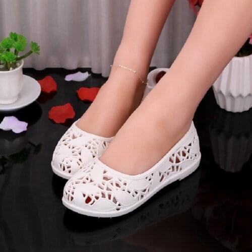 Summer Casual Hollow Shallow Closed Toe Women Sandals Flat Heels Slip-On Cover Heel Cut Out Lady Jelly Shoes 20190505