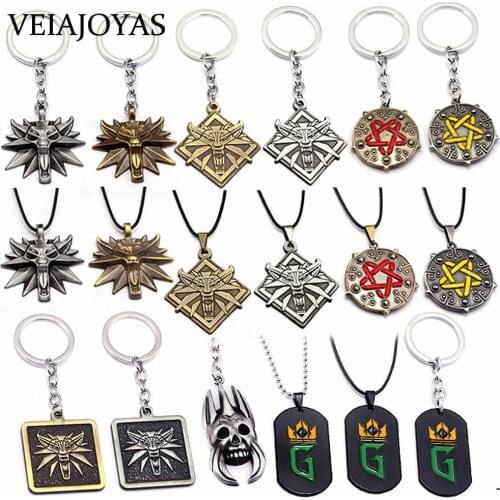 Game Jewelry Wild Wolf Head Necklace Men Collier Medallion Wizard Wild Hunt 3 Pendant Keychain Gwent Souvenir Graduation Gifts
