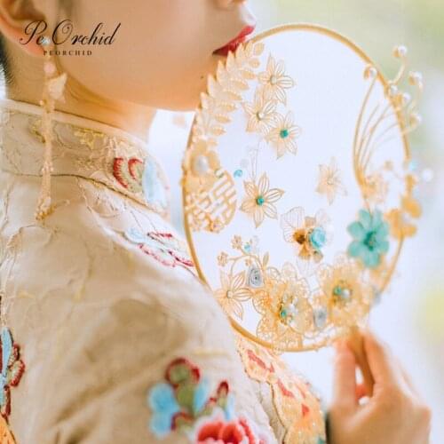 PEORCHID Blue Gold Bridal Hand Bouquet Fan Classic Handmade Metal Round Hand Fan Chinese Style Wedding Party Gift Decor Favors