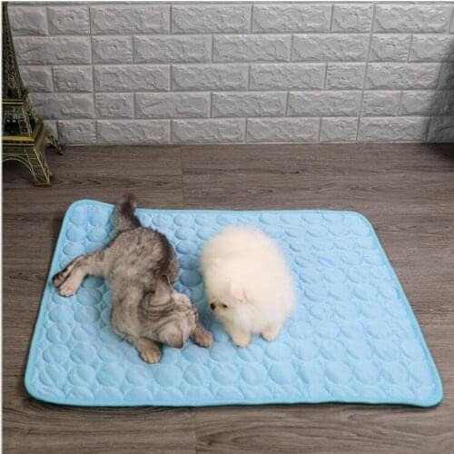 ADEWEL Dog Mat Coolig Summer Waterproof Pad Mat For Small Medium Big Dogs Pet Cat Blanket Bed Mats Washable Sofa Dogs Beds
