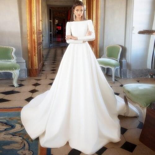 Vintage A-Line Wedding Dress With Long Sleeves Scoop Neck Back Buttons Dresses Simple Vestido De Novia Sweep Train