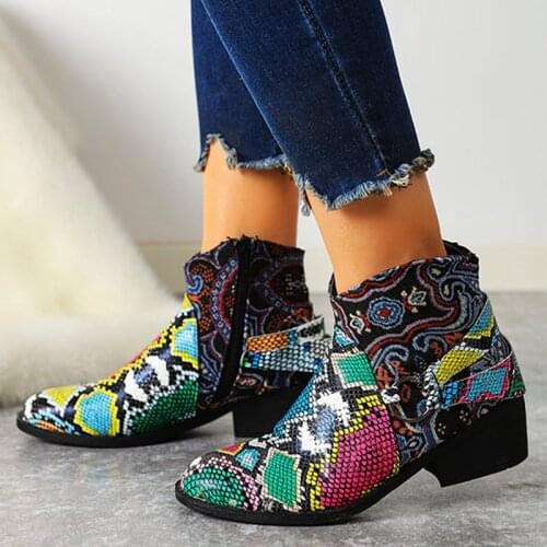 Women Ankle Boots Serpentine Pattern PU Pointed Toe Zip Plus Size Female Autumn Shoes Mid Heel Sexy Ladies Footwear Fashion 2021