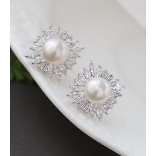 Inlaid Natural Freshwater Pearl 925 Sterling Silver Earstuds Fashion Rhinestone Lady Earrings Wedding Party Fine Jewelry Gift