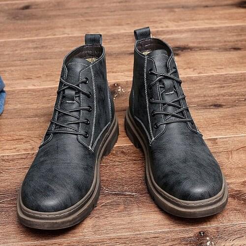 2020 New Style Lace Round Toe Casual Trend Fashion Middle Help Men Martin Boots Winter Warm Black Boots Leather Shoes Male