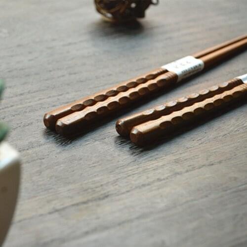 2pcs Set Indonesia Ironwood Tip Chopsticks Carved Tortoiseshell Chopsticks Wood Household Chopsticks Hashi