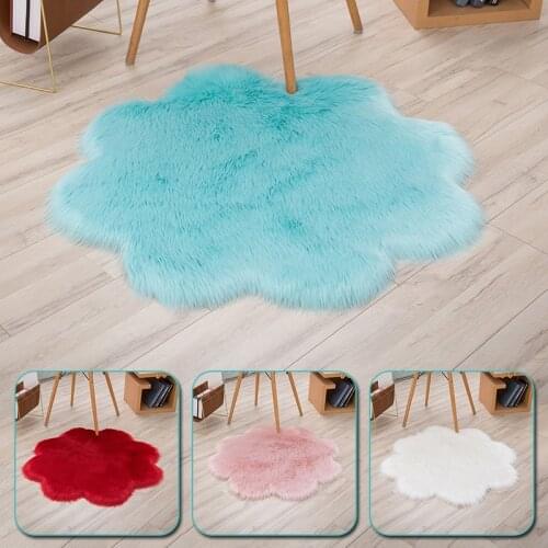 Plum Blossom Shaped Soft Fluffy Bedroom Faux Fur Fake Wool Sheepskin Rugs Warm Hairy Dining Room Home Carpet Anti-Skid Floor Mat