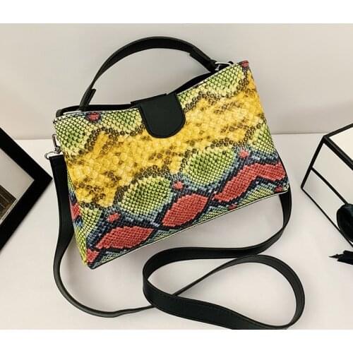 Serpentine Shoulder Bag Female PU Leather Crossbody Bag Luxury Handbag Snake Pattern Handle Bag Lady Bucket Bag Lady Purse bolso