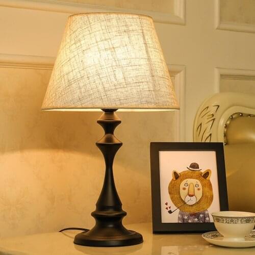 American Table Lamp Bedroom Lamp Nordic Minimalist Modern Living Room Warm and Creative Dimming Bedside Counter Lamp