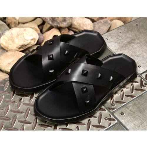 Men Summer Comfortable Bottom Thick Soft Bottom Leather Non Slip Casual Slippers Men Flat Comfortable Single Slippers