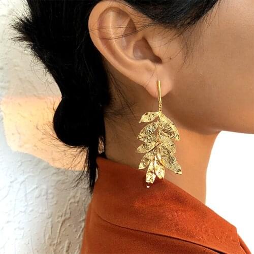 Sucao Women's Gold Earrings