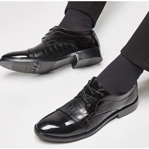 Point Toe Men Dress Shoes Luxury Brand Mens Business Wedding Formal Shoes Derby Flat Shoes Zapatos Classic Gentleman Shoes