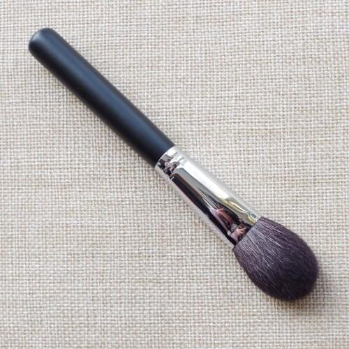 K158 Professional Handmade Makeup Brushes Soft Blue Squirrel Goat Hair Blush Brush Black Handle Cosmetic Tools Make Up Brush