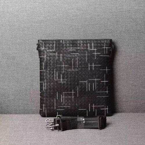 ISHARES Genuine Cowhide Leather Messenger Bag in Weave Calf Leather for Men Fashion Top Quality Chic Bags Special Stitch IS8002G