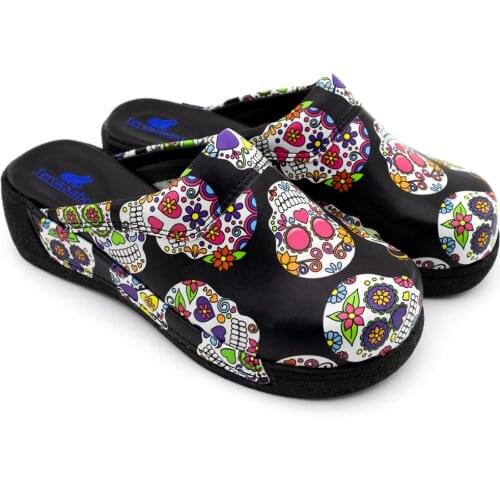 Skull Patterned Orthopedic Sabo Slippers 2021 New Women Comfortable Comfort Nurse Doctor Hospital Orthopedic Cook Work Slippers