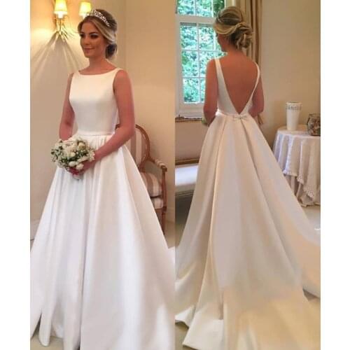 2021 New Elegant Simple A-Line Boat Neck Satin Vintage Sleeveless Sexy Backless Sweep Train Wedding Gown Wedding Dress