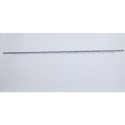 Applicable to Benzs Mercedes New c Series W205 Side Skirt Trim Strip，Silver Bright Strip C180 C200 C260 C300