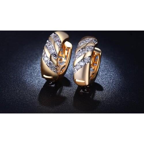 VNFURU 2019 New Arrival White Zircon Stud Earrings Gold Vintage For Wedding Wholesale Hot Gifts Design Luxury Jewelry Earrings