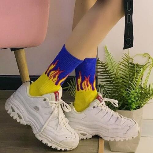 Drop Ship Young Crew Socks Burning Flames Light Hit Hot Fire Casual Business Fashion Design Teenager Student Skateboard Boy