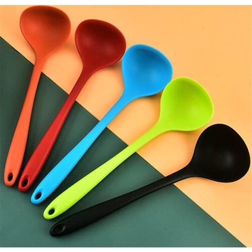 1pcs Silicone Spoon Tablespoon Tableware Rice Ladle Spatula Leaking Soup Spoons Meal Dinner Scoops Kitchen Supplies Cooking Tool
