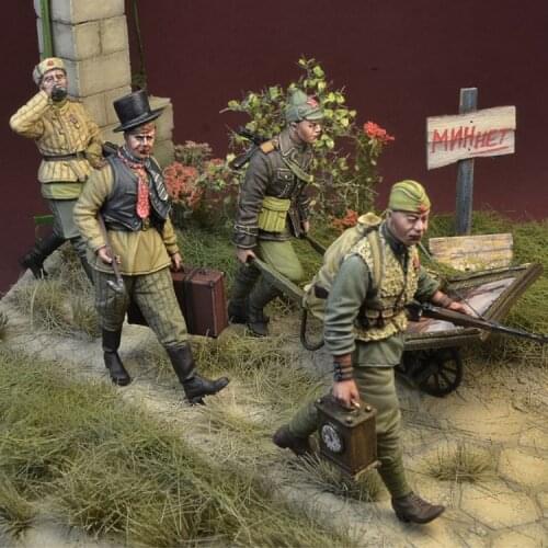 Unpainted 4pcs Soldiers with Supplies Set GK Resin Figure 1/35 Scale Model Kit Resin Colorless Self-Assembled Toy No.51