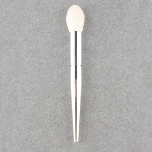 1 piece Flame Highlighter Makeup brushes Blusher Make up brush cosmetic tool synthetic hair plastic Handle