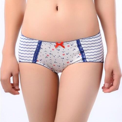 2019 new fresh comfortable striped navy wind floral hip comfort blue fine viscose waist flat angle Boyshort ladies underwear
