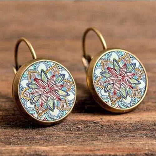 Sun flower earrings Bohemian 1 pair Vintage Geometric Pattern Time gem Women Exquisite New Jewelry Round Earings