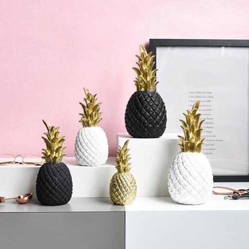 Nordic Pineapple Crafts Resin Fruit Ornaments Modern Wine Cabinet Decoration Creative Office Desktop Figurines Living Room Decor