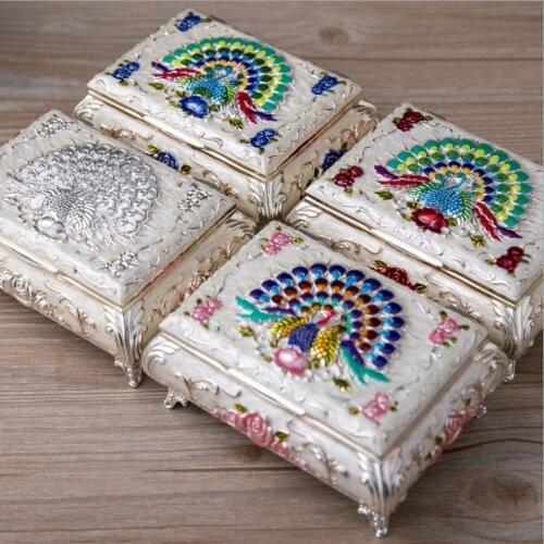 Fashion Medium Silver Metal Jewelry Box Tin Box Make Up Organizer Ring Necklace Storage Organizer Womensgift box Z216