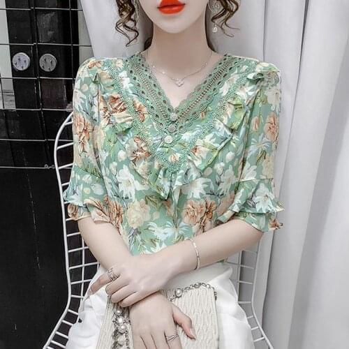 Chiffon shirt womens short-sleeved 2021 summer new style sweet lotus leaf sleeve blouse foreign style beautiful floral