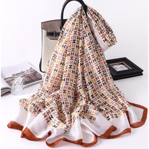 Spring Silk Scarf Women Designer Hijab Scarfs and Shawls Silk Long Bandana Foulard Femme Autumn Pashmina Bufanda Mujer Plus Size