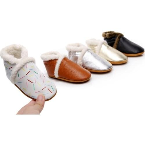 Winter 2020 Genuine Leather Newborn Baby Round Toe Shoes Soft Soled Non-slip Crib First Walke 0-24M
