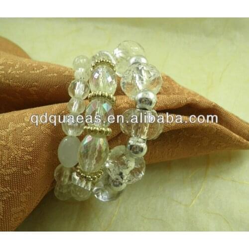 Napkin rings in acrylic beades