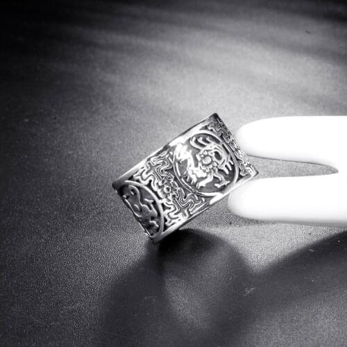 2021 New Arrival Wide Surface Ancient Mythology Animal Dragon Cool Rings For Men Stainless Steel Vintage Domineering Thumb Ring