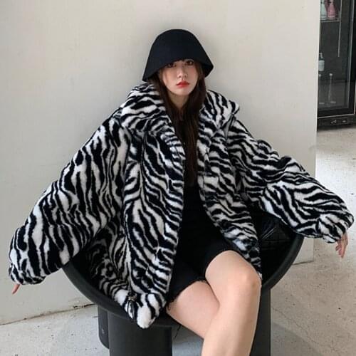 Women Leopard Print Faux Fur Coat Casual Loose Retro Furry Zipper Jacket Charming Lapel Streetwear 2021 Winter Warm Parka Female