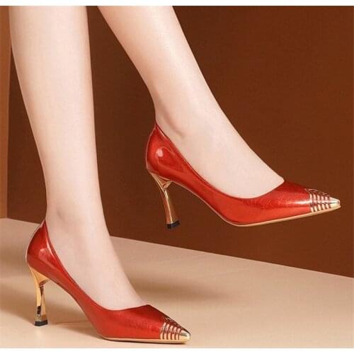 Females Shoes 2021 Spring New Metal Pointed Shallow Fashion Patent Leather Thin Heels Womens Wedding High-heeled
